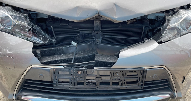Toyota Auris cena 25900 przebieg: 177443, rok produkcji 2014 z Piaseczno małe 46